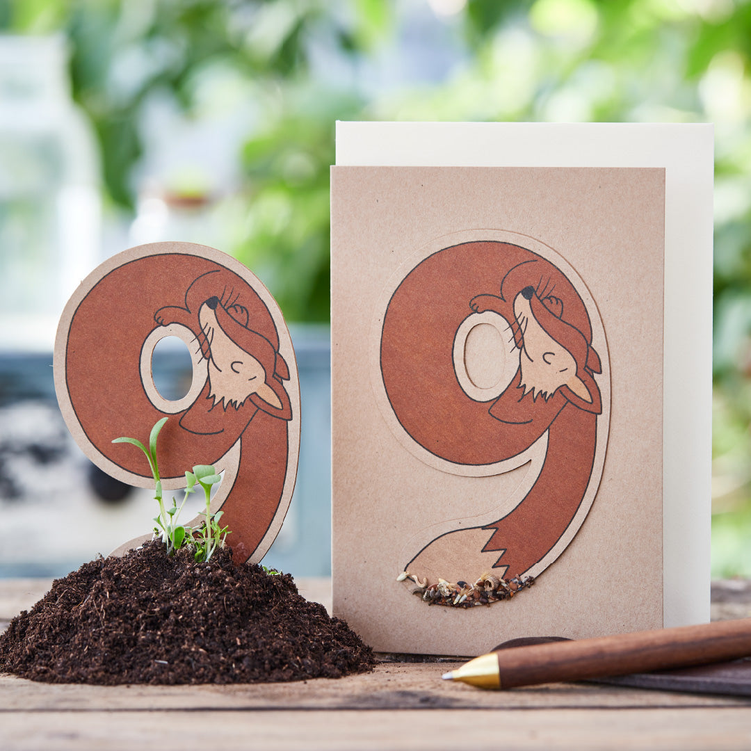 Geburtstagskarte Neun mit kreativen Glückwünschen in bunten Farben