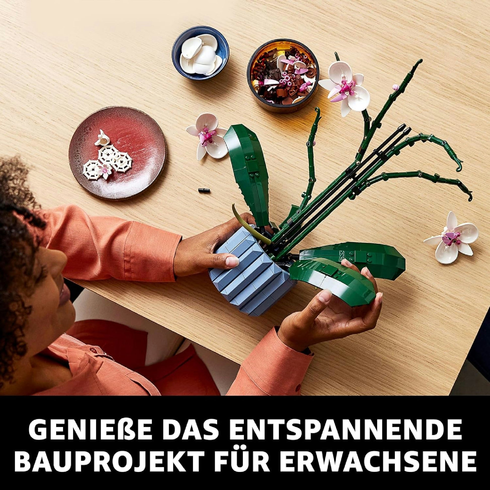 LEGO Icons Orchidee, Kunstpflanzen Set mit weißen und rosa Blumen, Modellbausatz für Erwachsene, Home und Zimmer-Deko, Botanik Kollektion, Geschenke für Ehefrau oder Ehemann, Sie und Ihn 10311 Hauptansicht