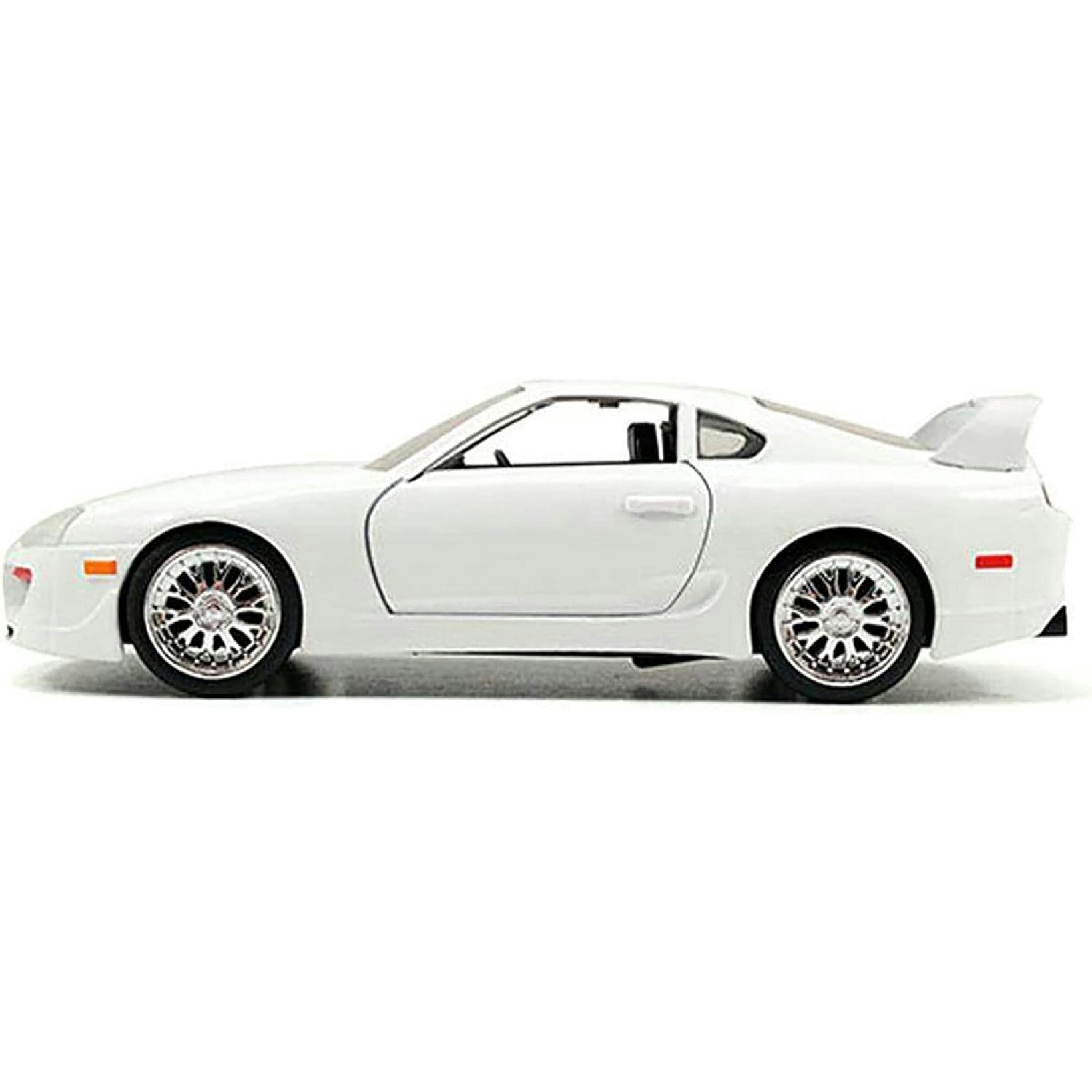 Jada Toys Fast & Furious Brian's 1995 Toyota Supra, Auto, Spielzeugauto aus Die-cast, öffnende Türen, Kofferraum & Motorhaube, Maßstab 1:24, weiß Hauptansicht