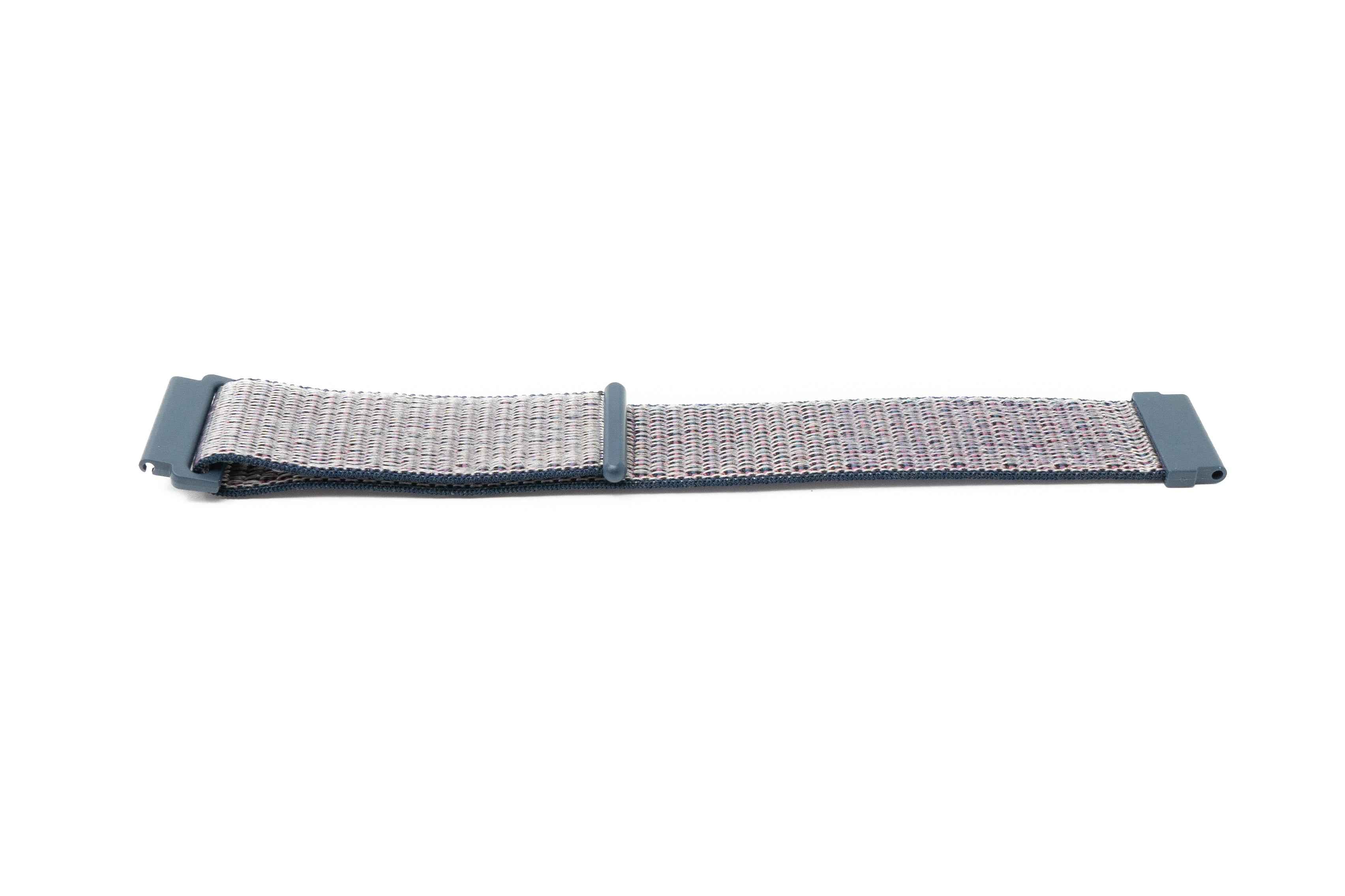SYSTEM-S Armband 22 mm aus Nylon für Fitbit Versa 2 1 Lite Smartwatch in Blau