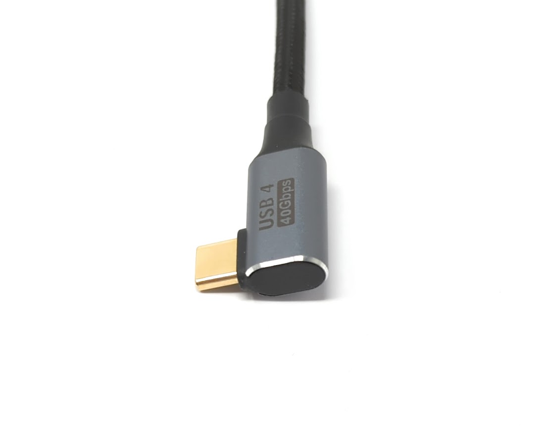 USB4 Kabel 80 cm Typ C Stecker zu Stecker 40 Gbit/s geflochten gewinkelt schwarz