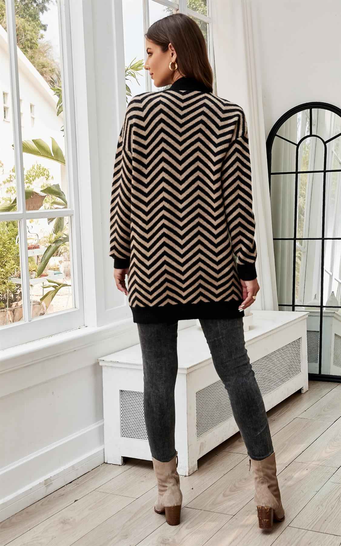 Relaxed Geometric Intarsia Cozy Soft Cardigan In Beige & Black