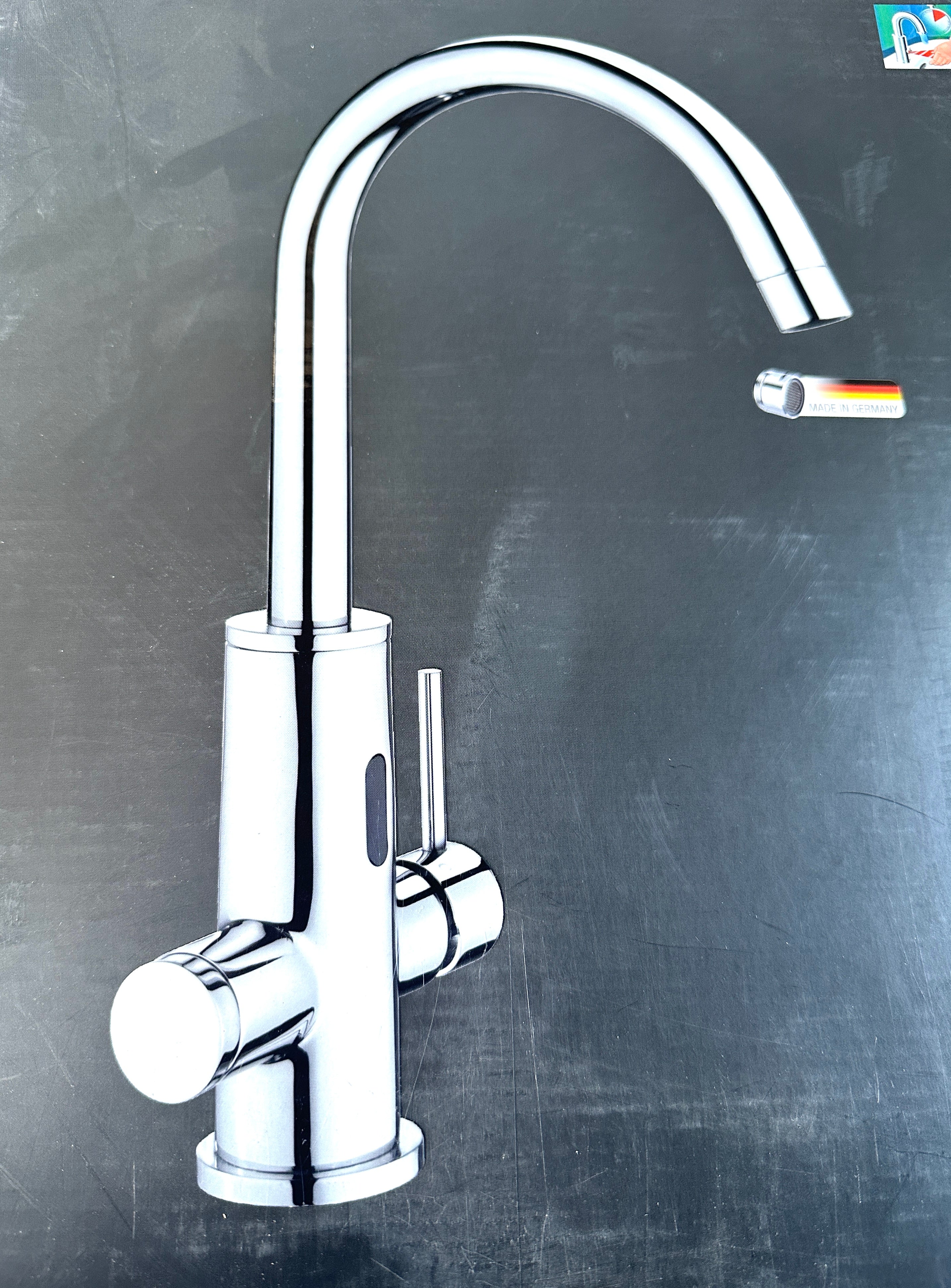 Cornat SENSO Infrarot-Spültischarmatur in Chrom mit modernem Design