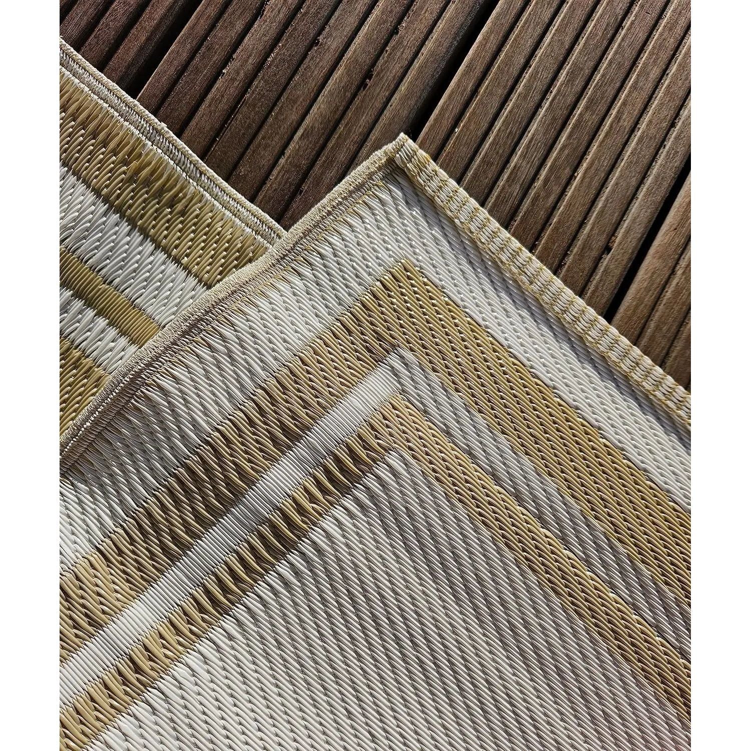 Balkonteppich in beige und weiß, 150 x 90 cm, wetterfest für den Außenbereich