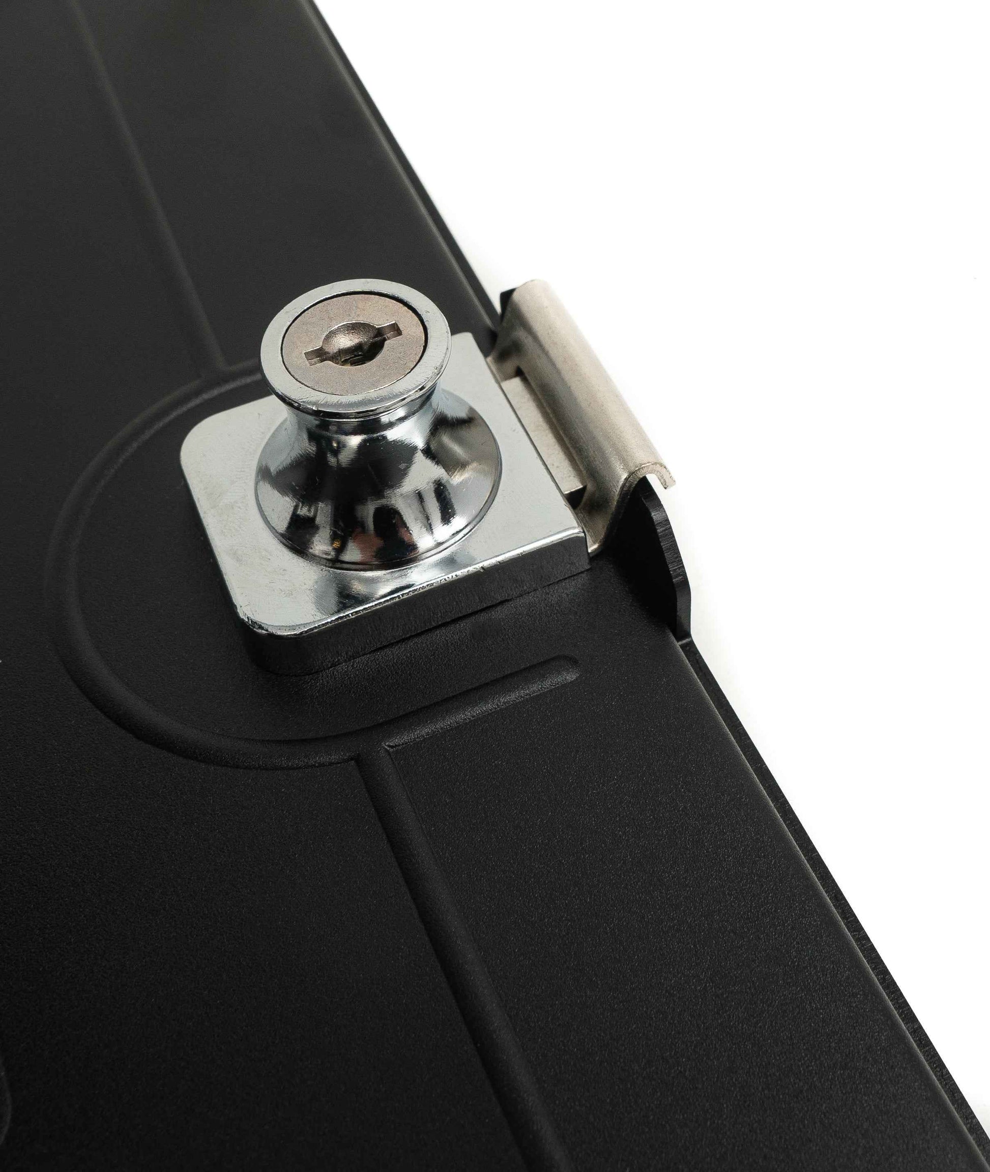 SYSTEM-S Wand Halterung abschließbar 360° für iPad Pro 12.9" 2018 2020 2021 2022 in Schwarz
