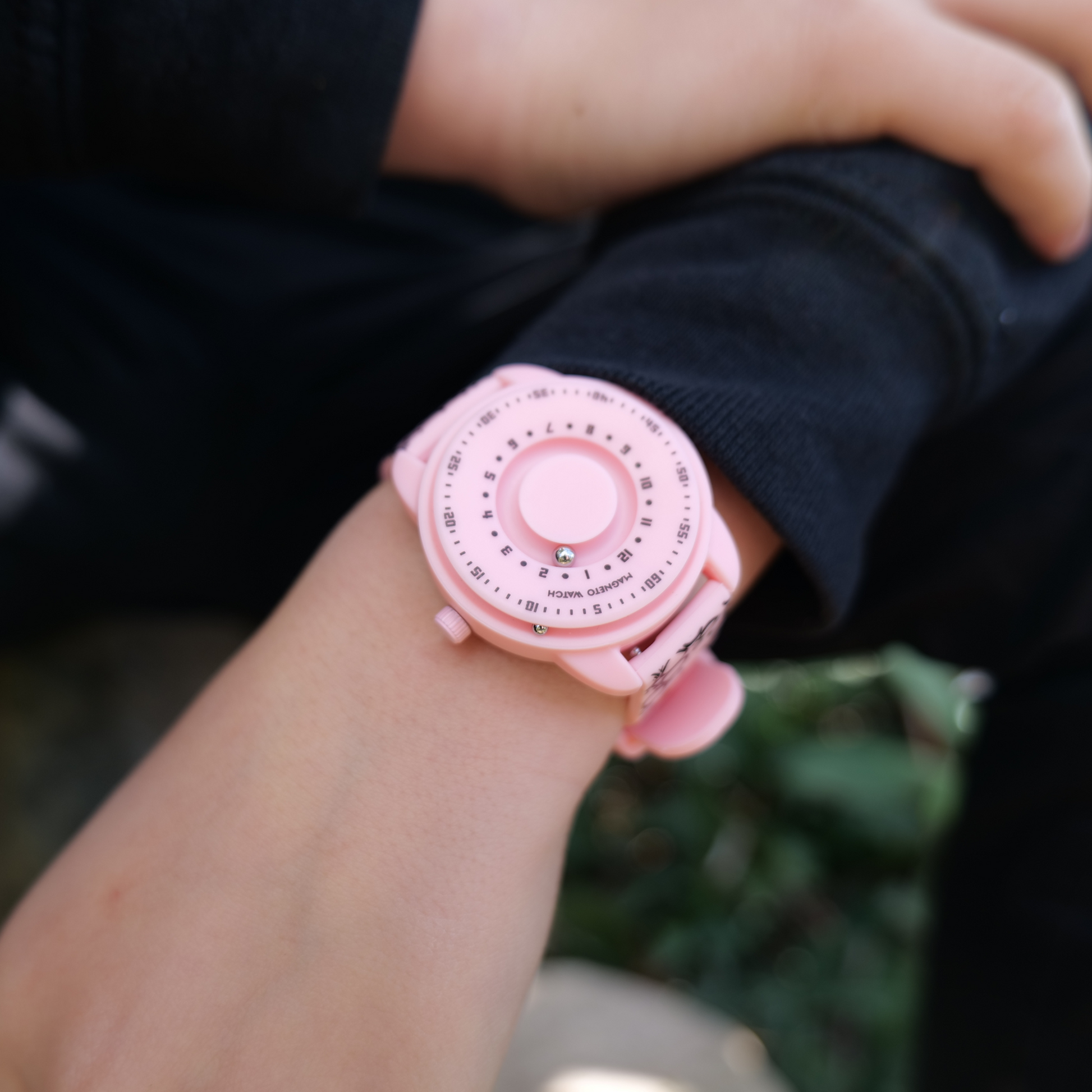 Bubbles Pink mit frischem, fruchtigem Geschmack in ansprechender Flasche