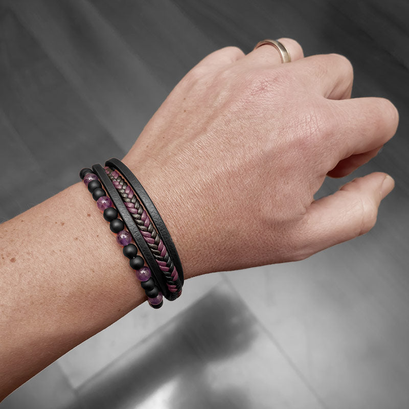 FANCY ARMBAND AMETHYST AUS LEDER UND STEINEN