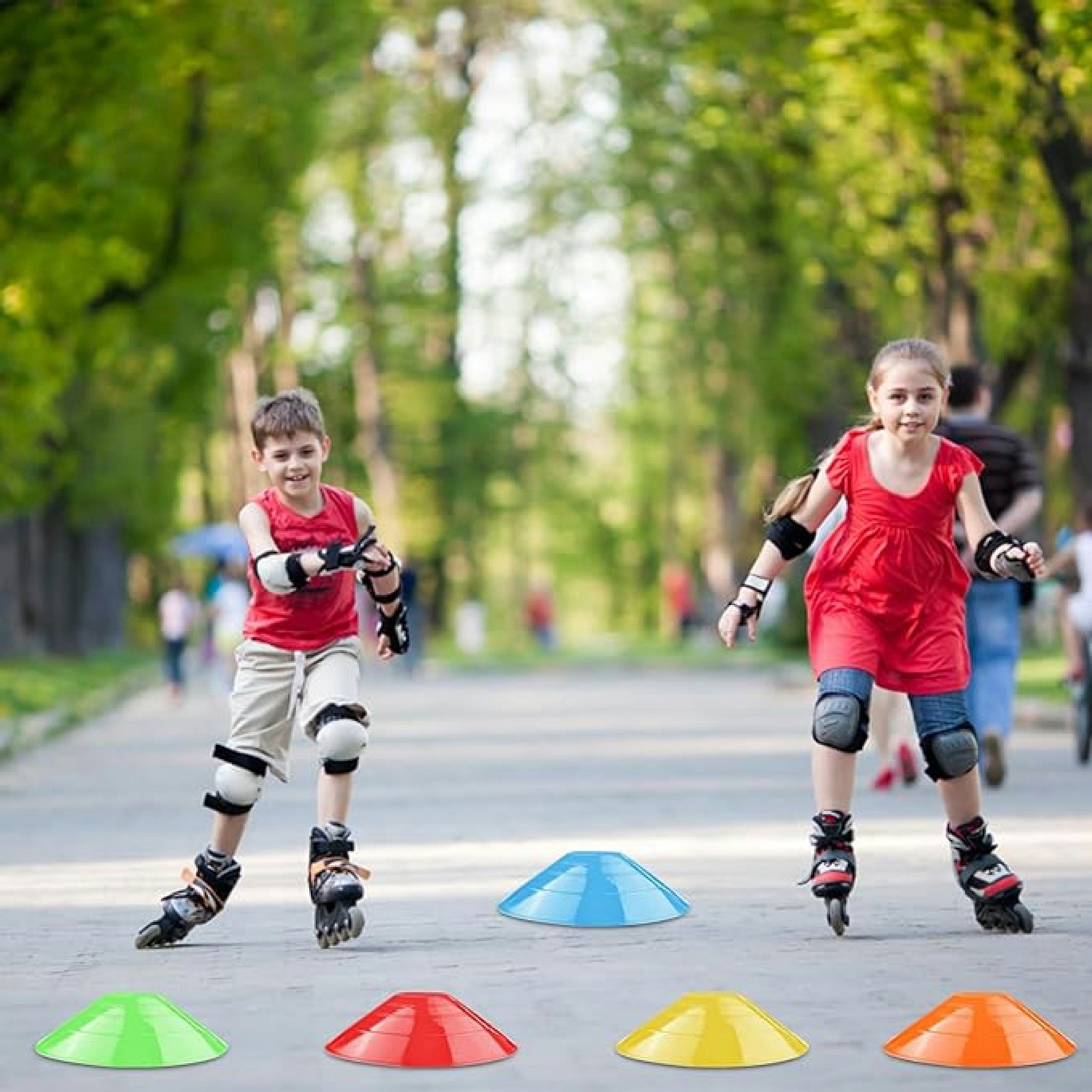 Fousenuk Lot de 20 Plots de Marquage pour Football Cône, 5 Couleurs Plots Sport avec Sac en Filet, Disques d'Entraînement, Cones de Sport pour Délimitation Entraînement Football Hauptansicht