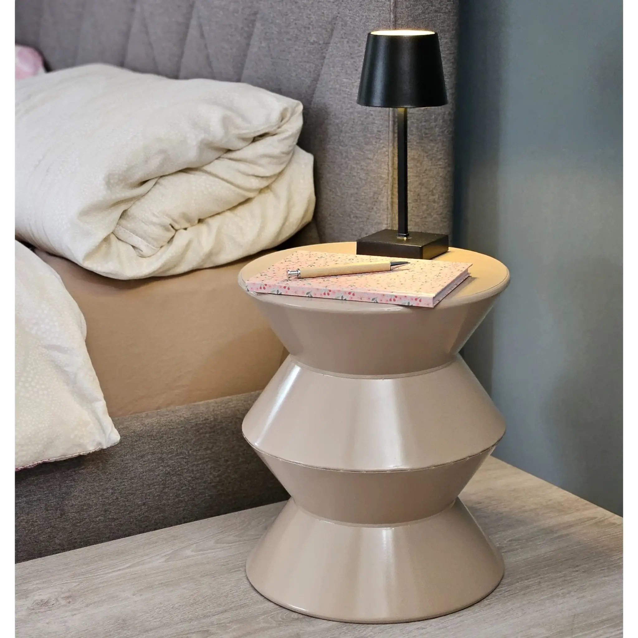 Beistelltisch rund Metall beige 37x30 cm Retro-Design | Miamonda