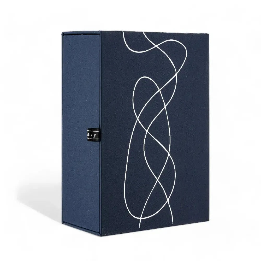 Fragrance Library In Search Of Lost Time Eau de Parfum 50ml, Detailaufnahme des Flakons, goldene Akzente