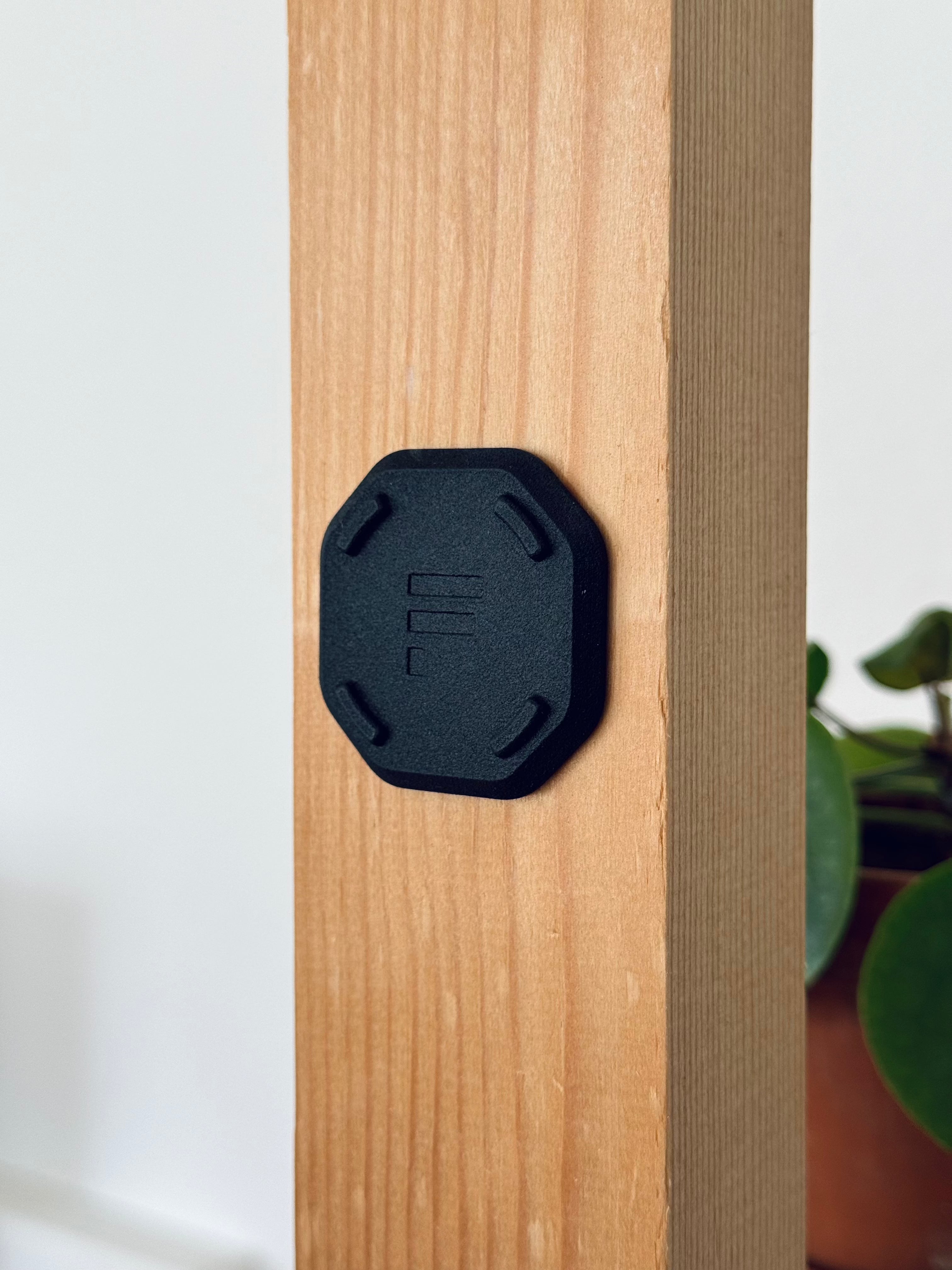 FESCHD Überall Mount, 2 Stück, einfache Installation, robustes Material, schwarz