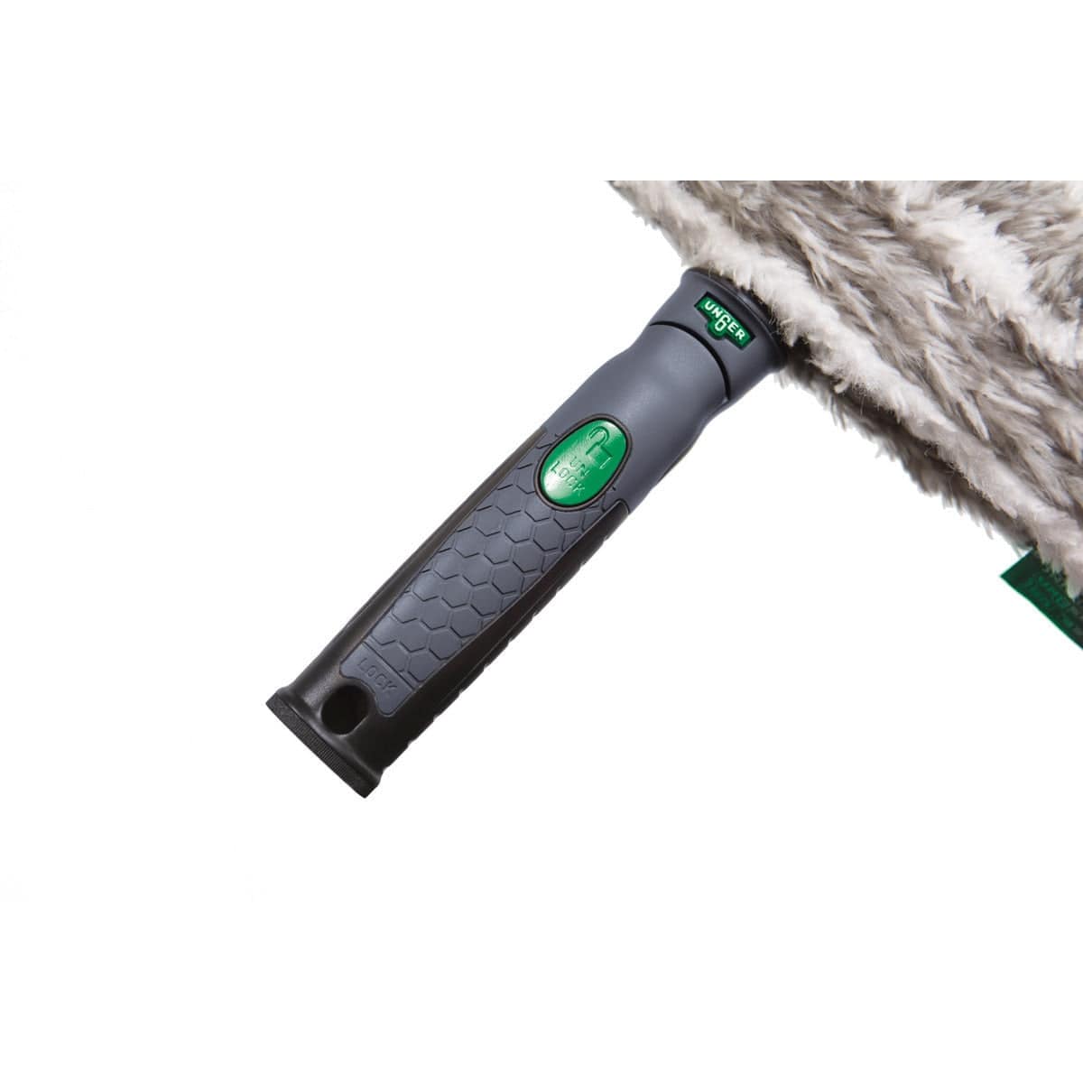 UNGER ErgoTec NinJa Einwascher in Aktion mit Wasser und Schmutz auf einer Glasoberfläche