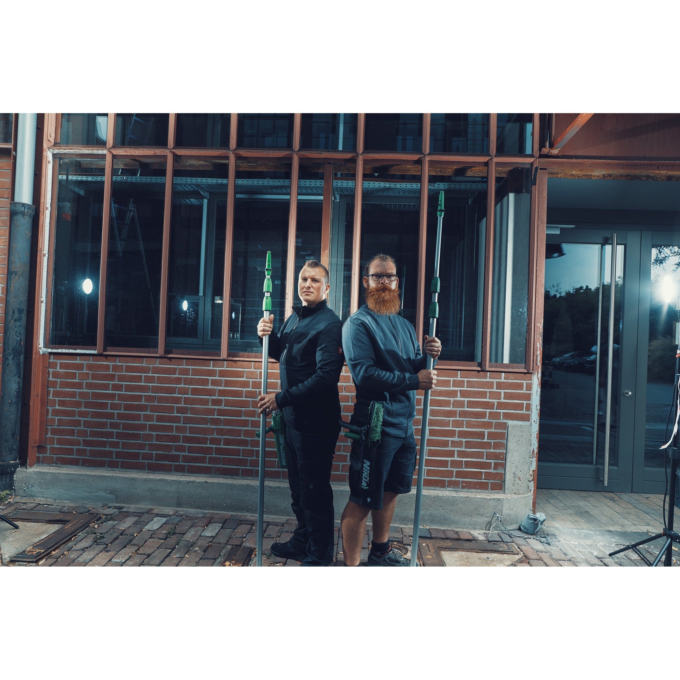 UNGER OptiLoc Teleskopstange, 3 Teile, für hohe Glasflächen geeignet